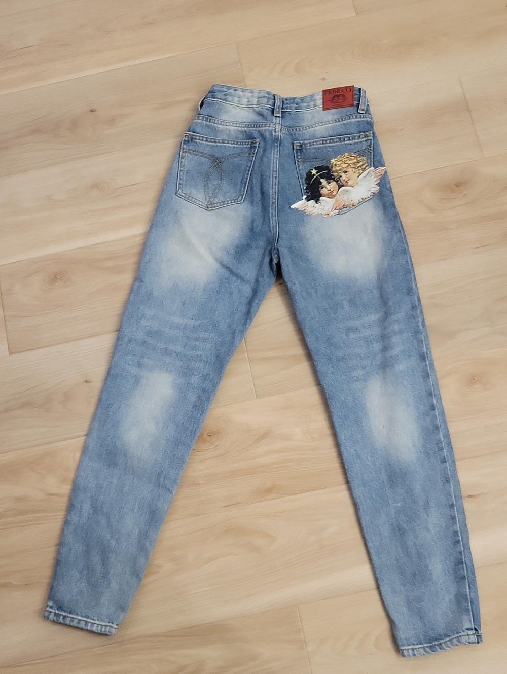 Fiorucci High-Rise Light Blue Washed Jeans with Cherub Patch sz 25
